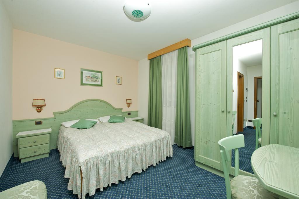 Hotel Al Lago Soraga Extérieur photo