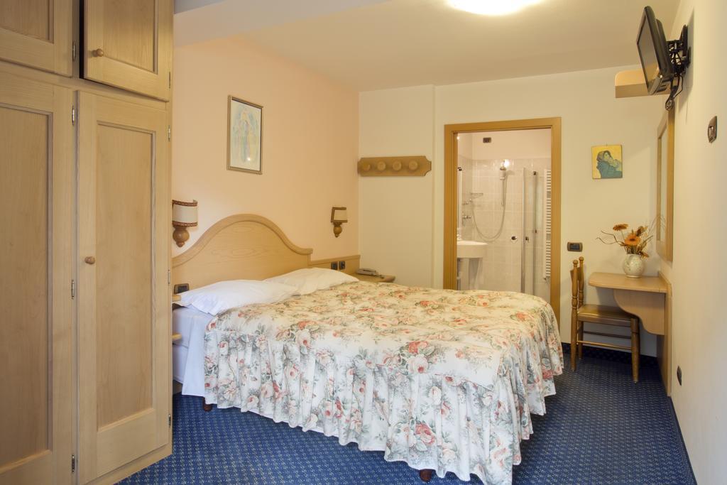 Hotel Al Lago Soraga Extérieur photo